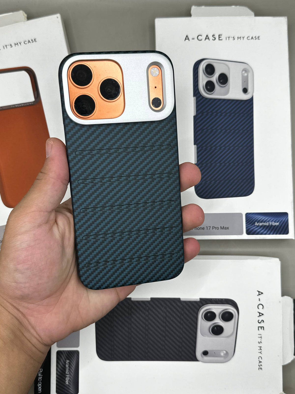 A- Case Vanta Cabron Fibre 17 Pro Max