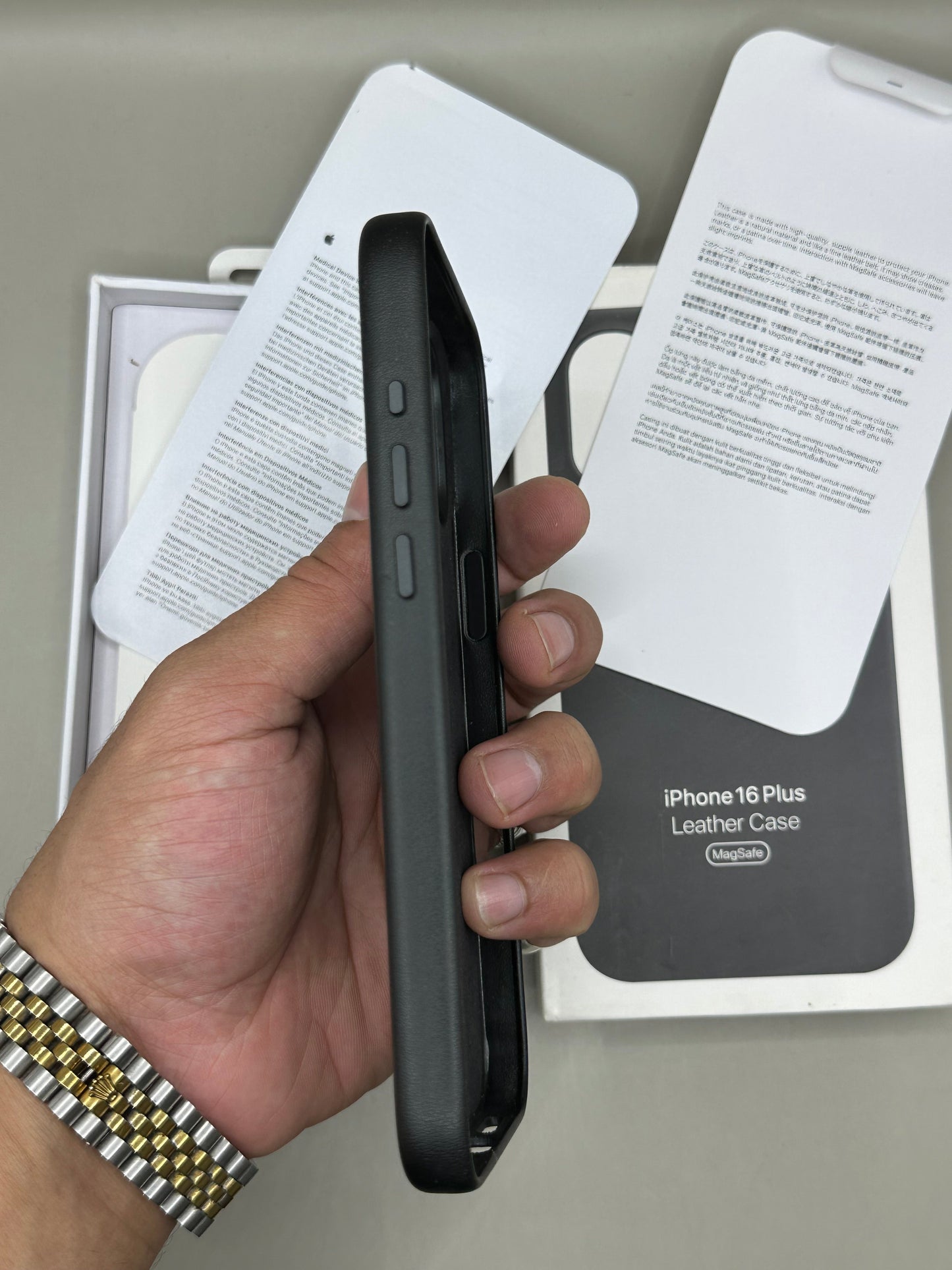 Leather 16 Plus High Quality