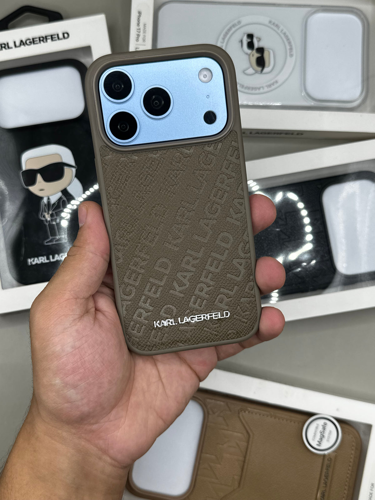 karl Lagerfeld 18 Pro Monogramme