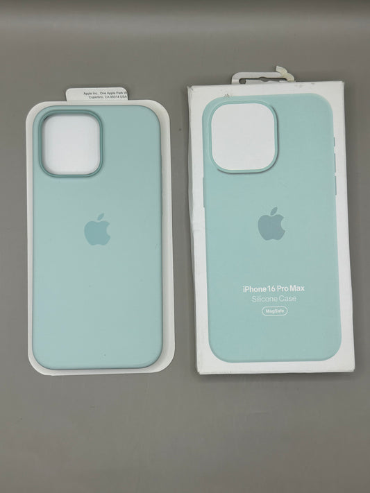Silicone MagSafe 16 Pro Max