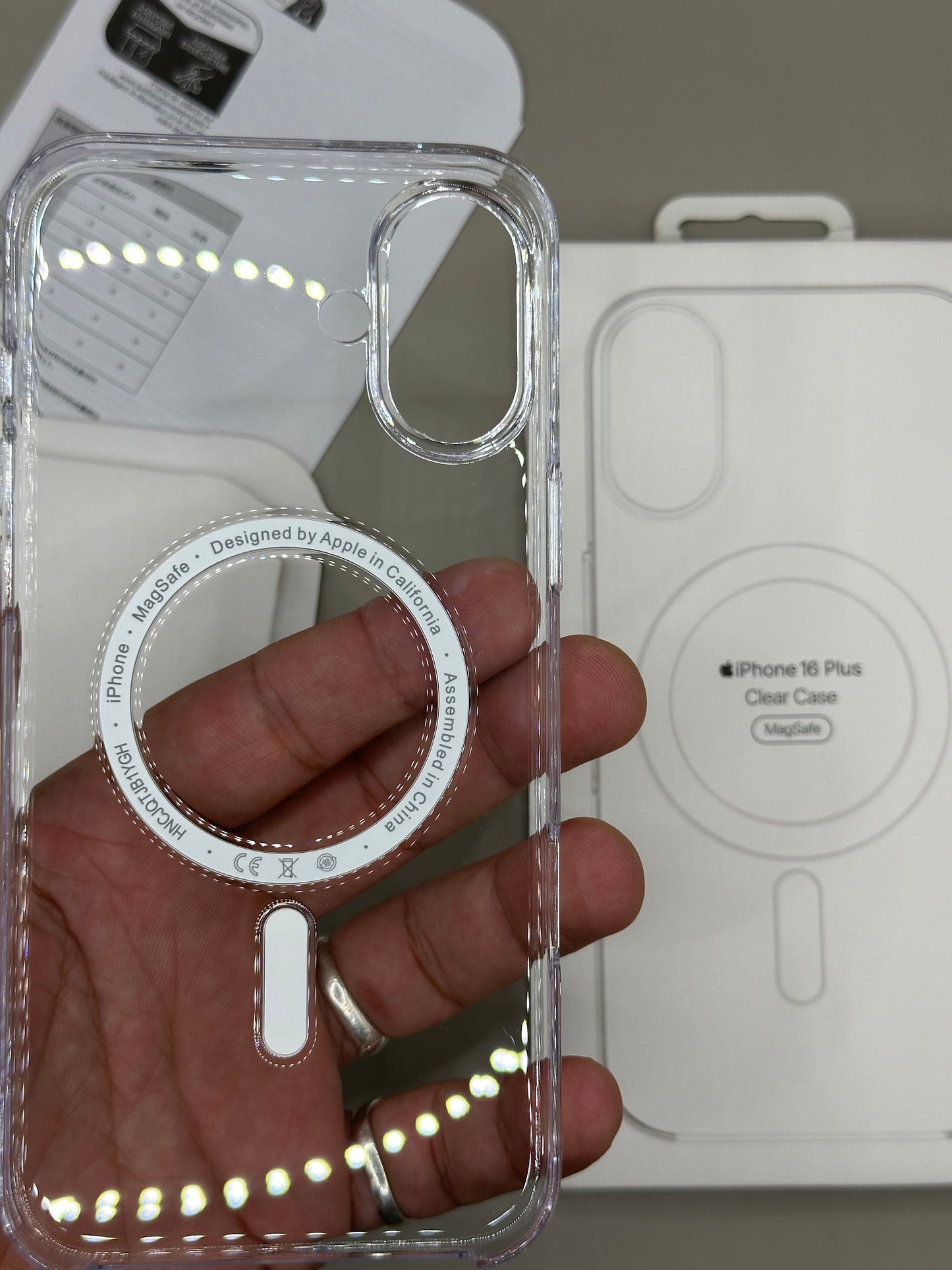 Clear Case 16 Plus متصفارش