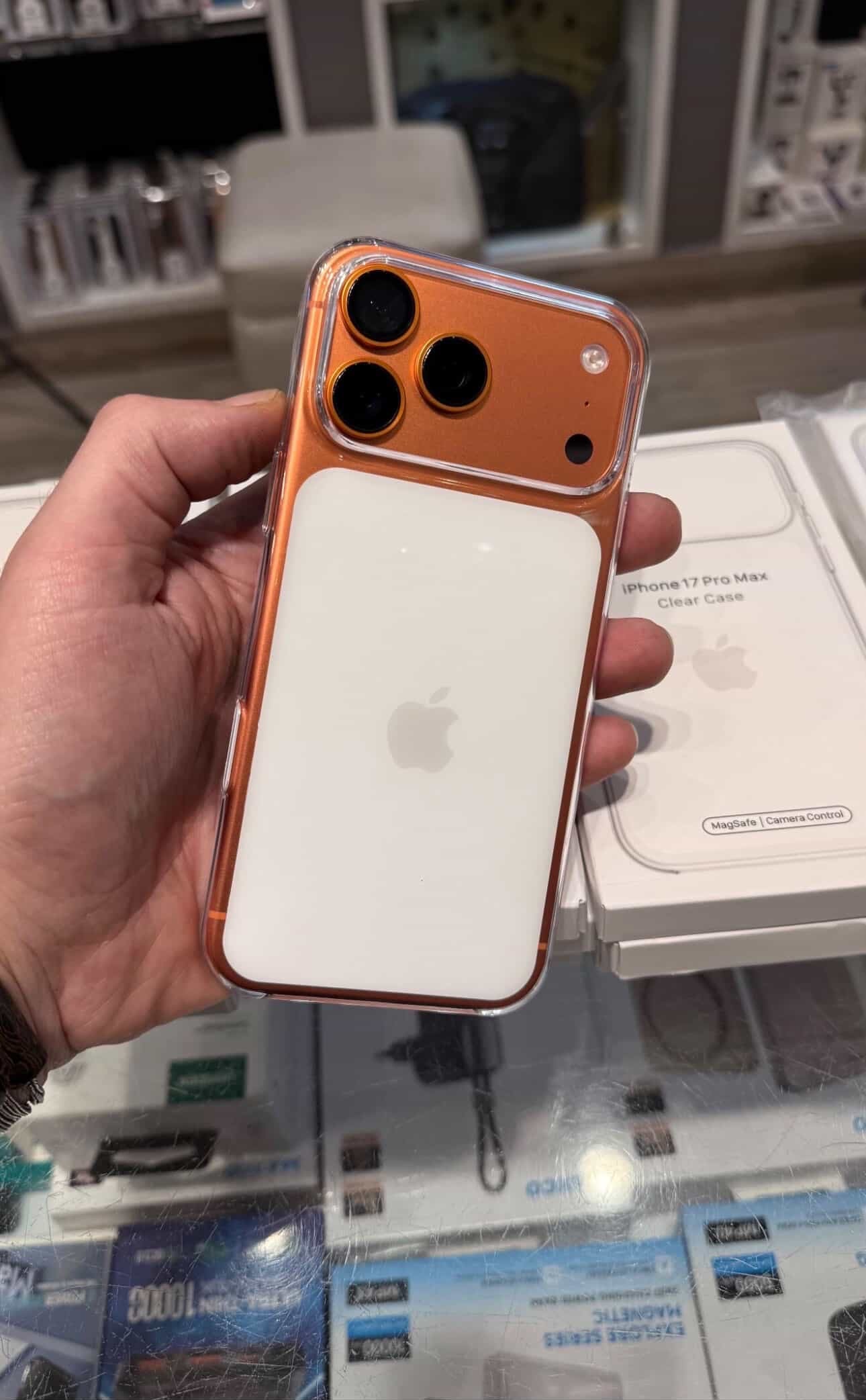 CLEAR CASE 17 PROMAX ORIGINAL APPLE 59€