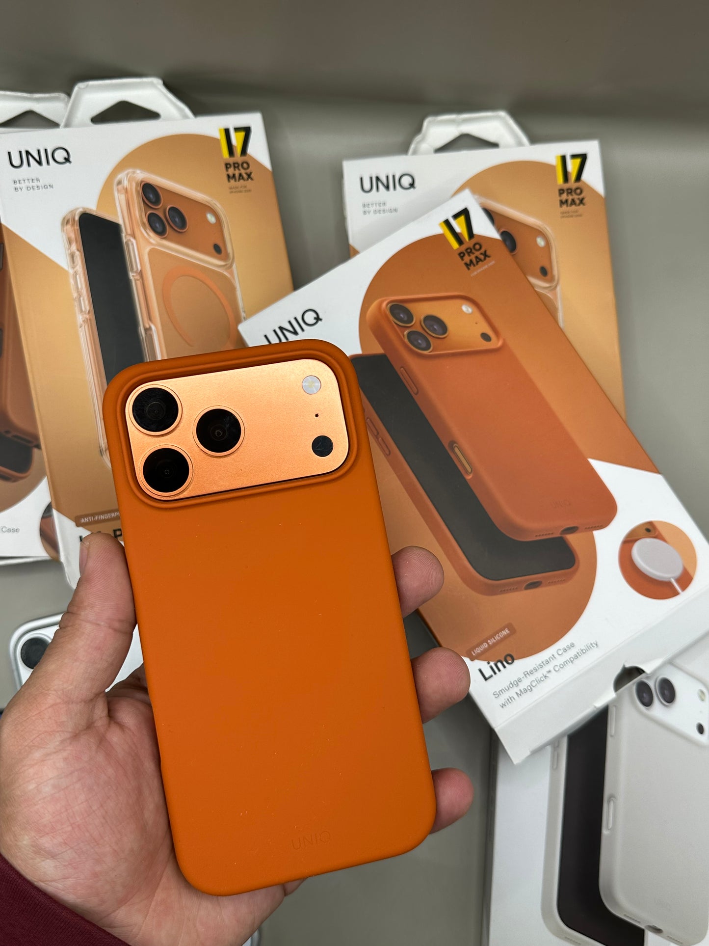 UNIQ Lino 17 PROMAX