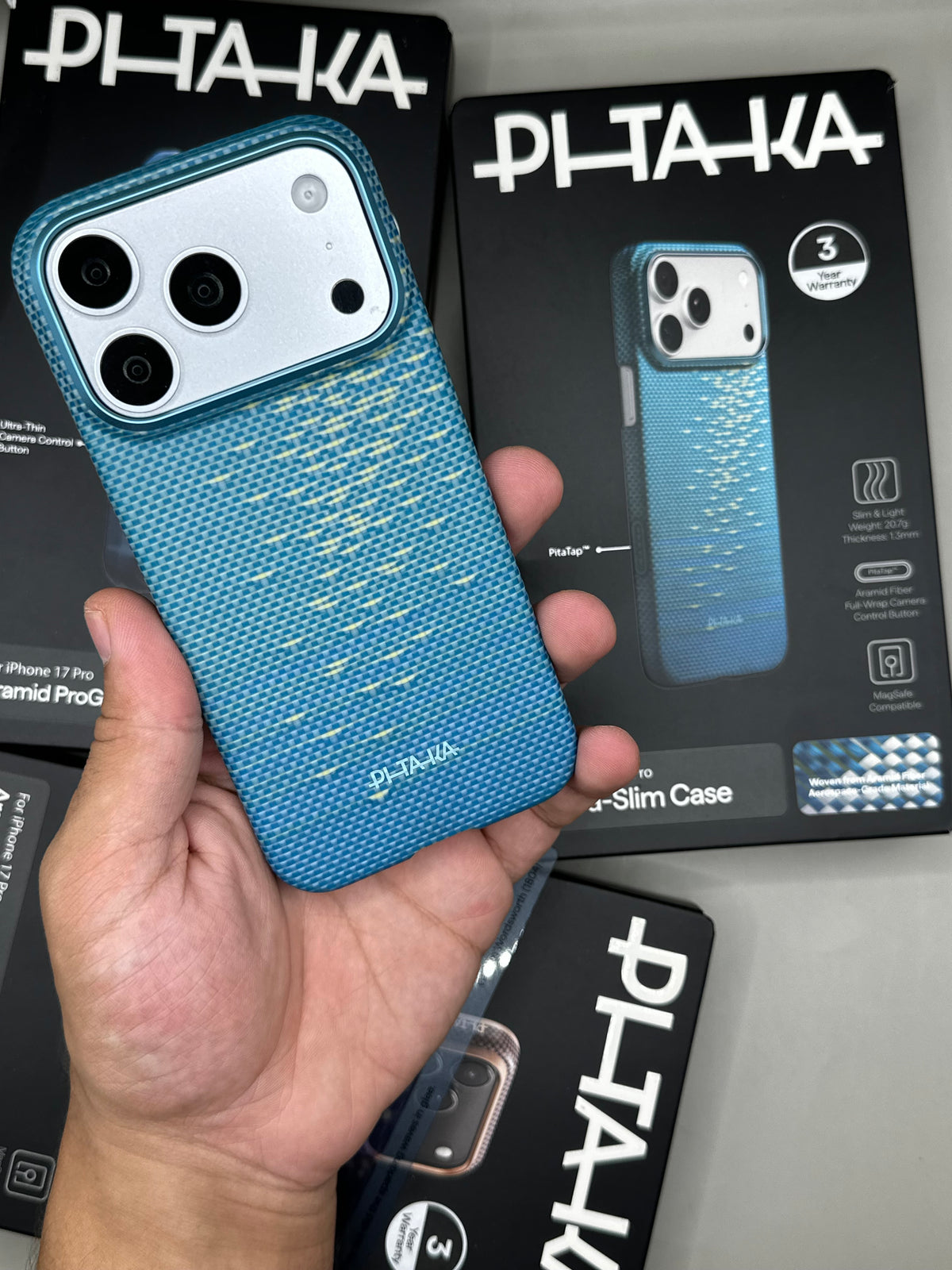 Pitaka Glint of Gold 18 Pro
