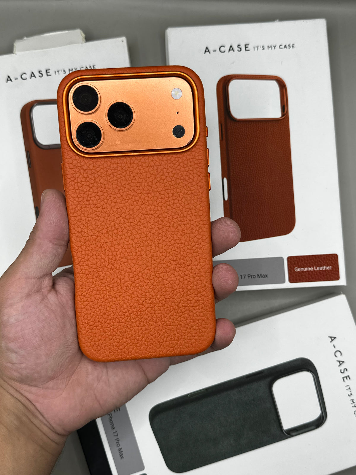 A-Case Amur Cuir 17Pro Max