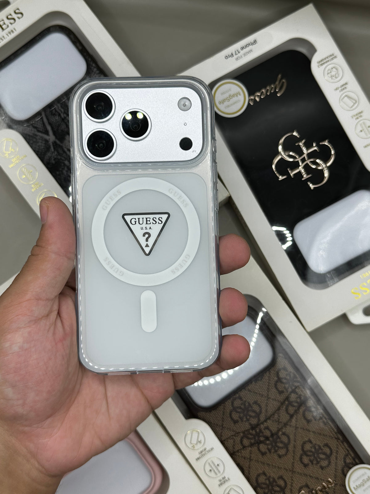 Guess 18 Pro Dégradée