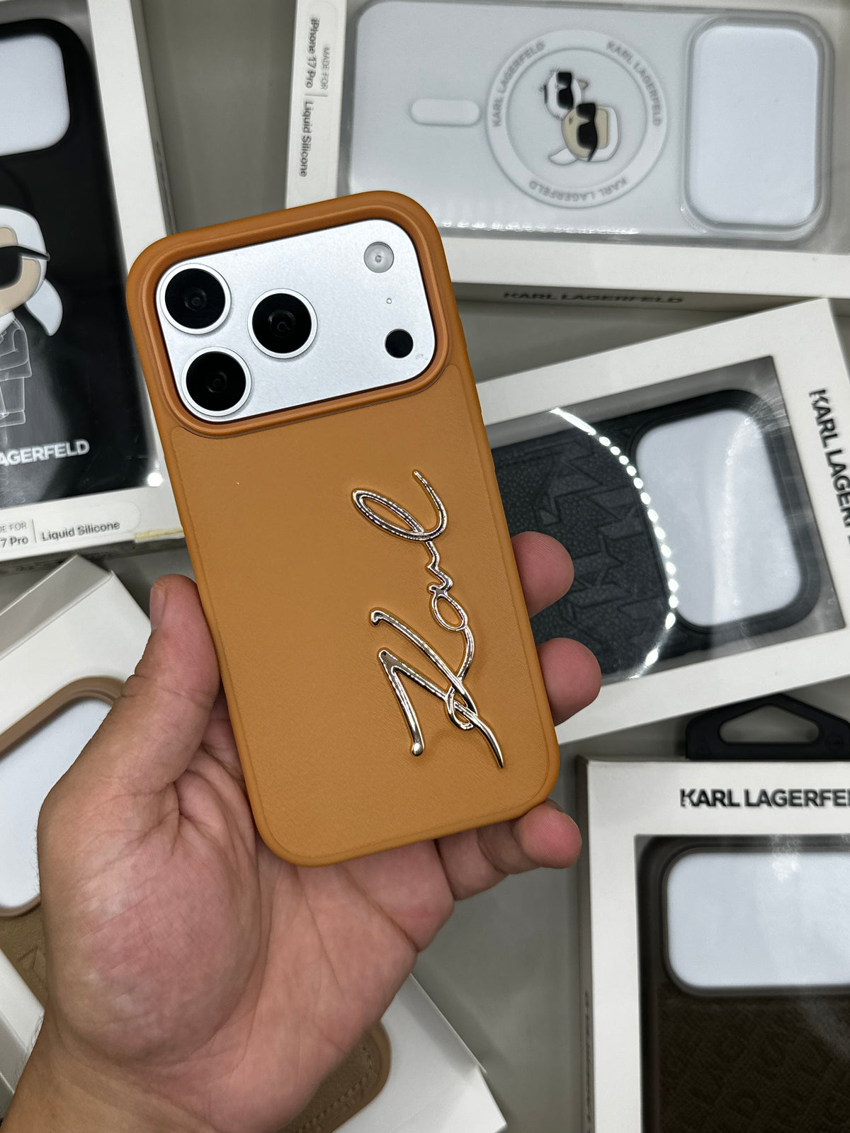 Karl Lagerfeld 18 Pro