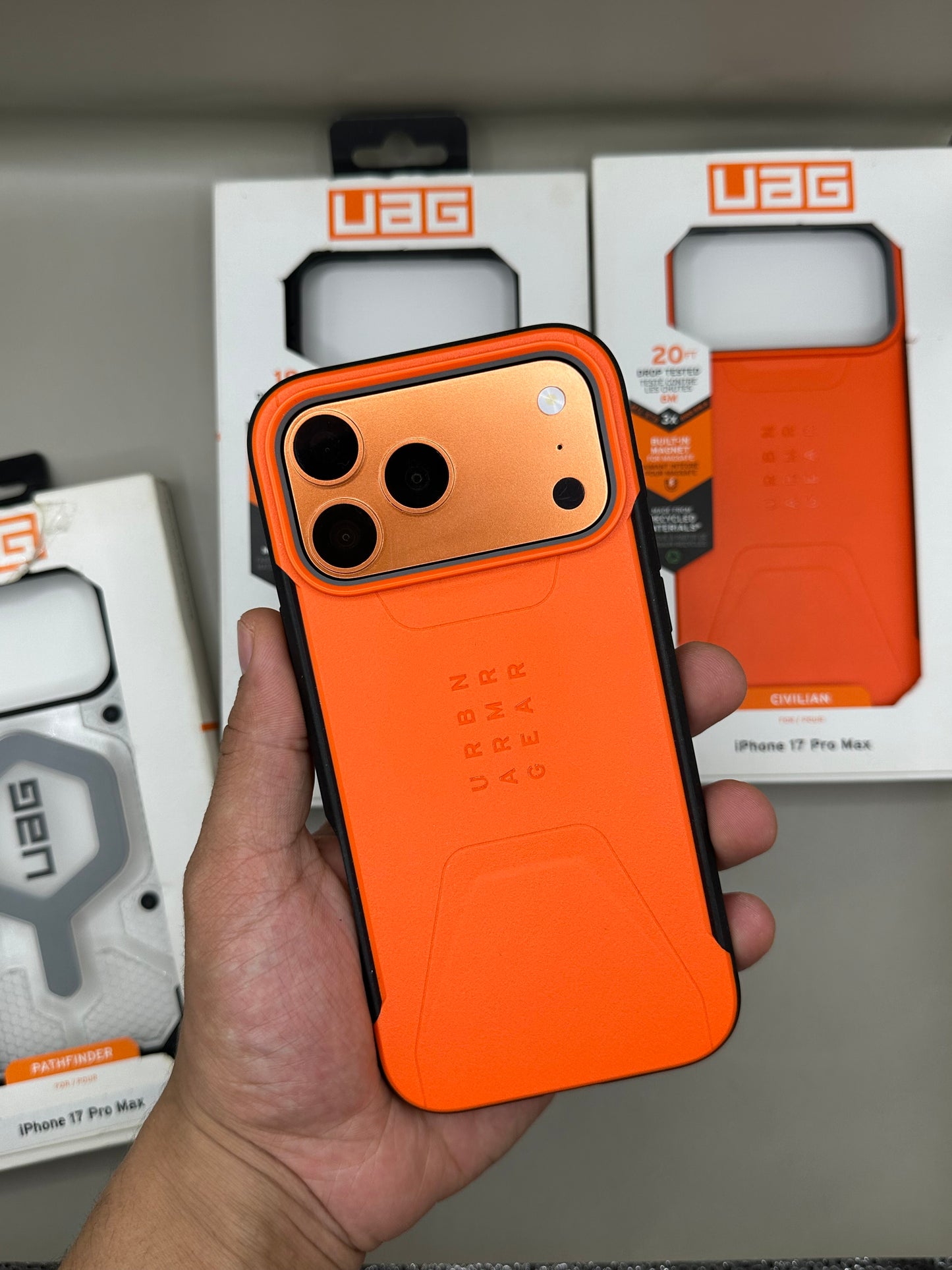 UAG CIVILIAN- 17 PRO MAX