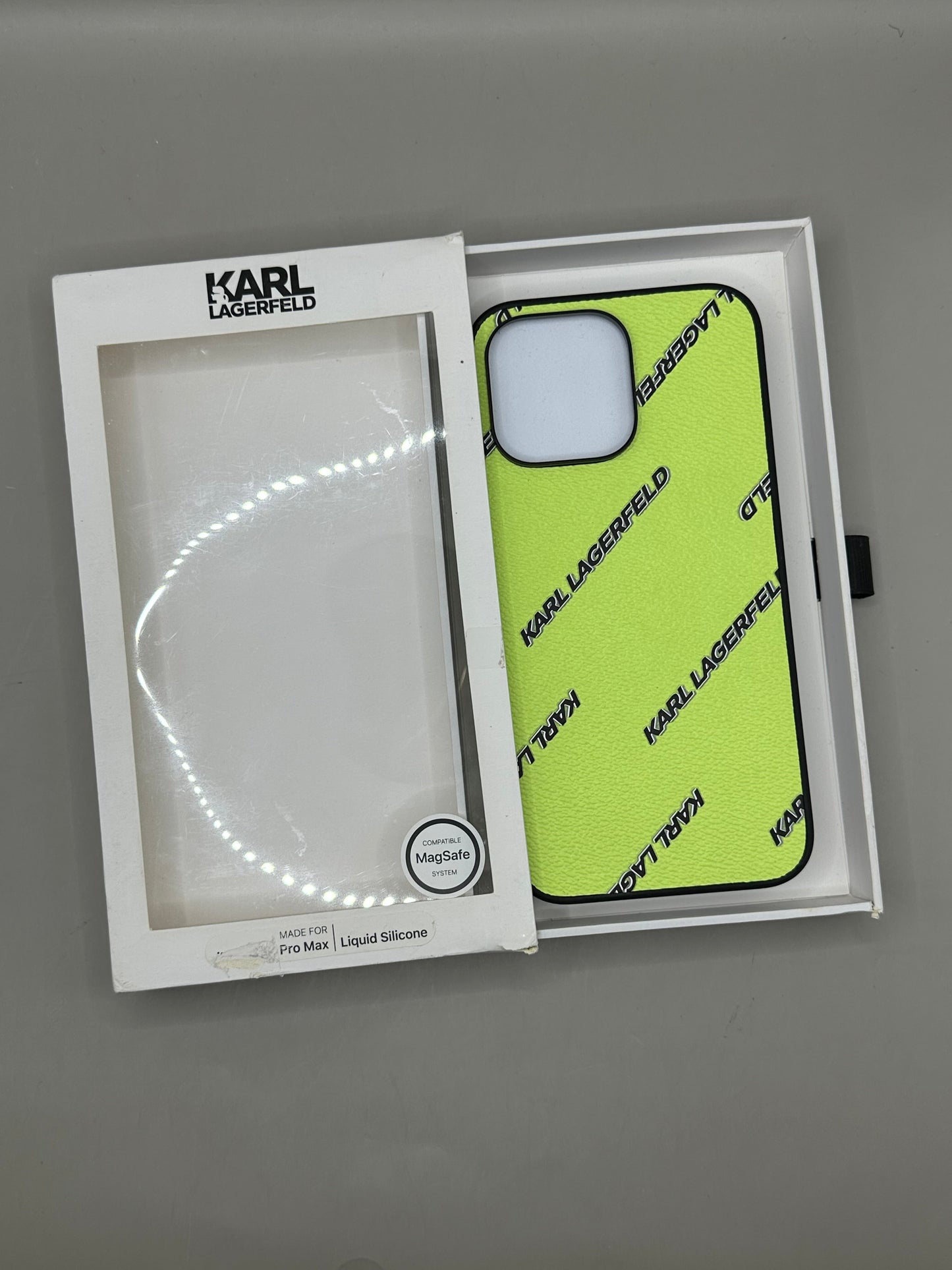 Karl Lagerfeld 15 Pro Max Cuir