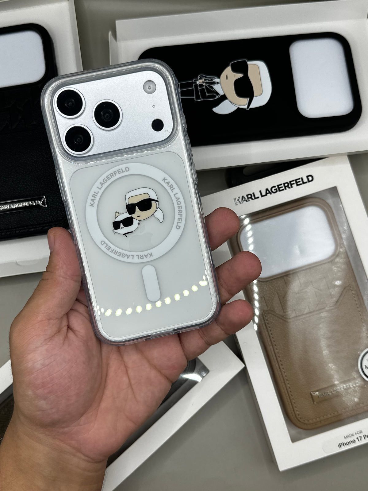 Karl Lagerfeld 18 Pro