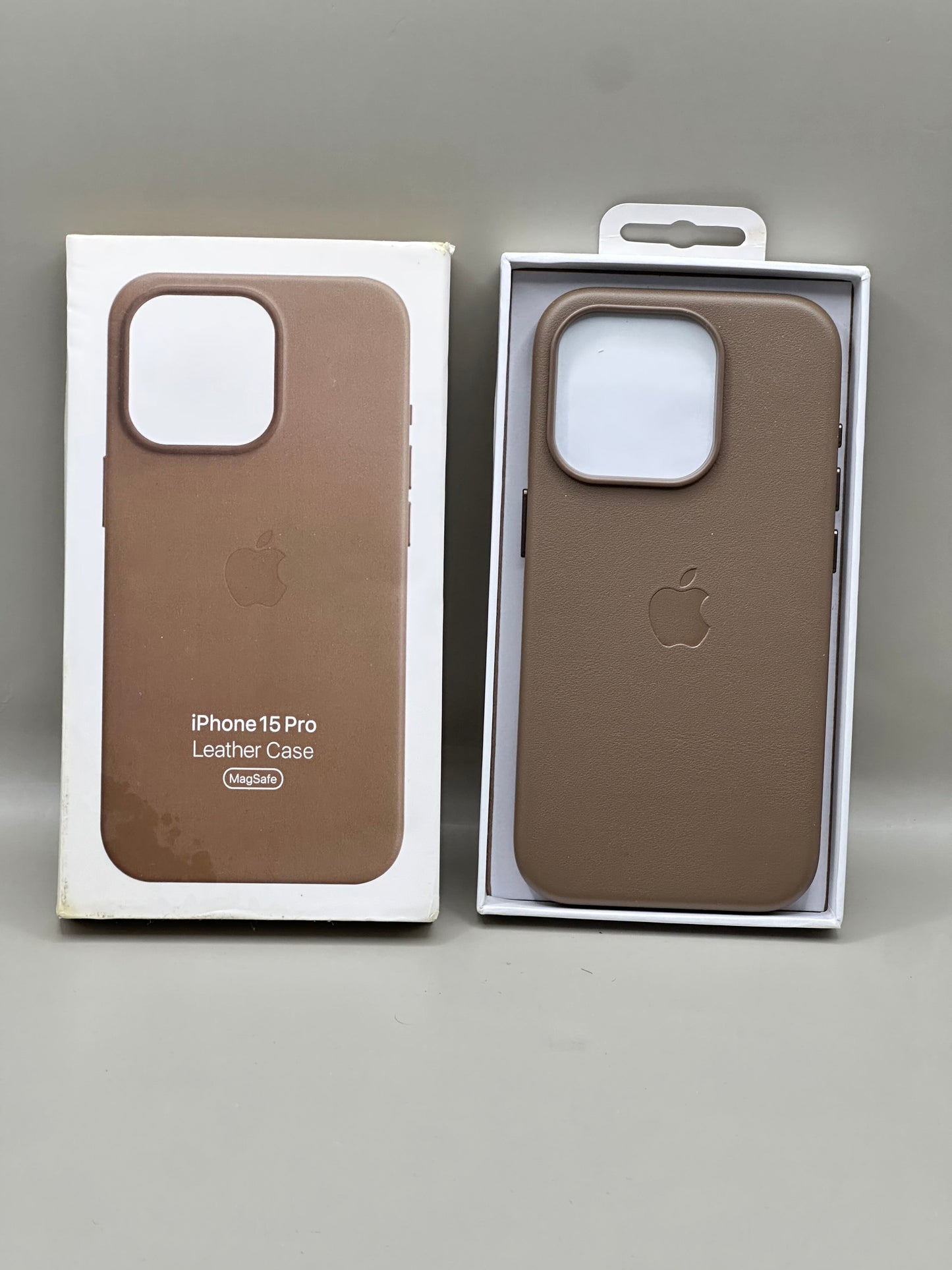 Leather MagSafe 15 Pro -High Quality