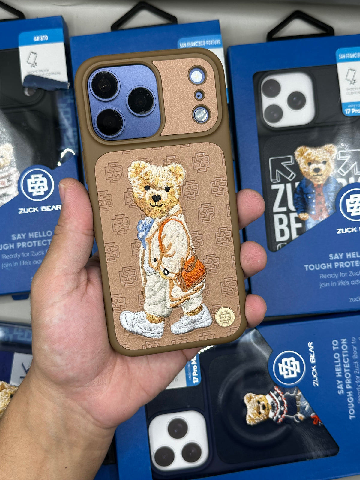Zuckbear 17 Pro Max - Paris gentleman