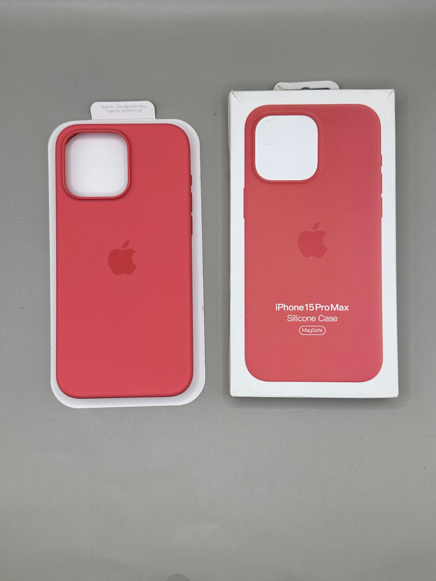 Silicone MagSafe 15 Pro Max