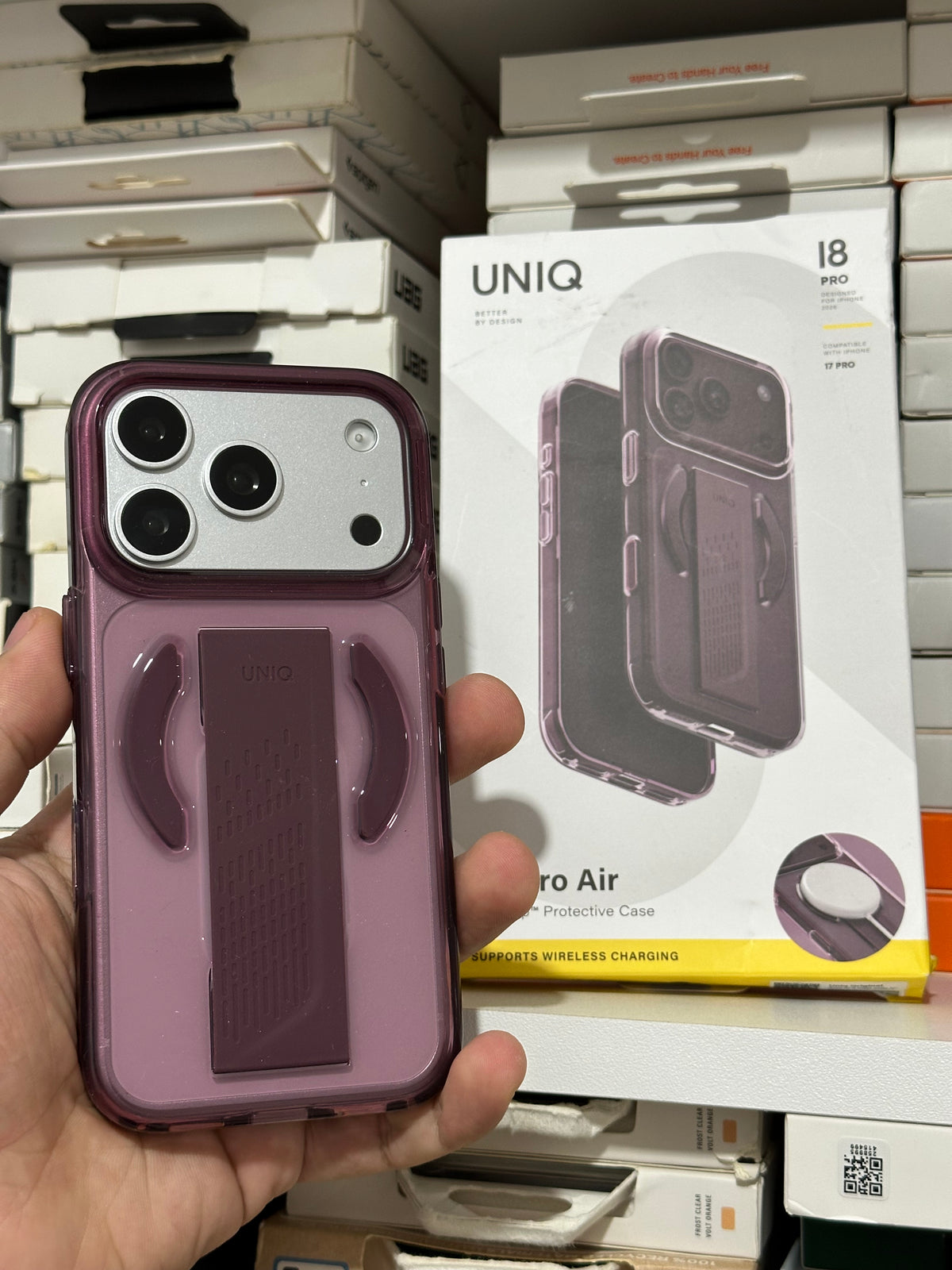 Uniq Heldro Air 17/18 Pro