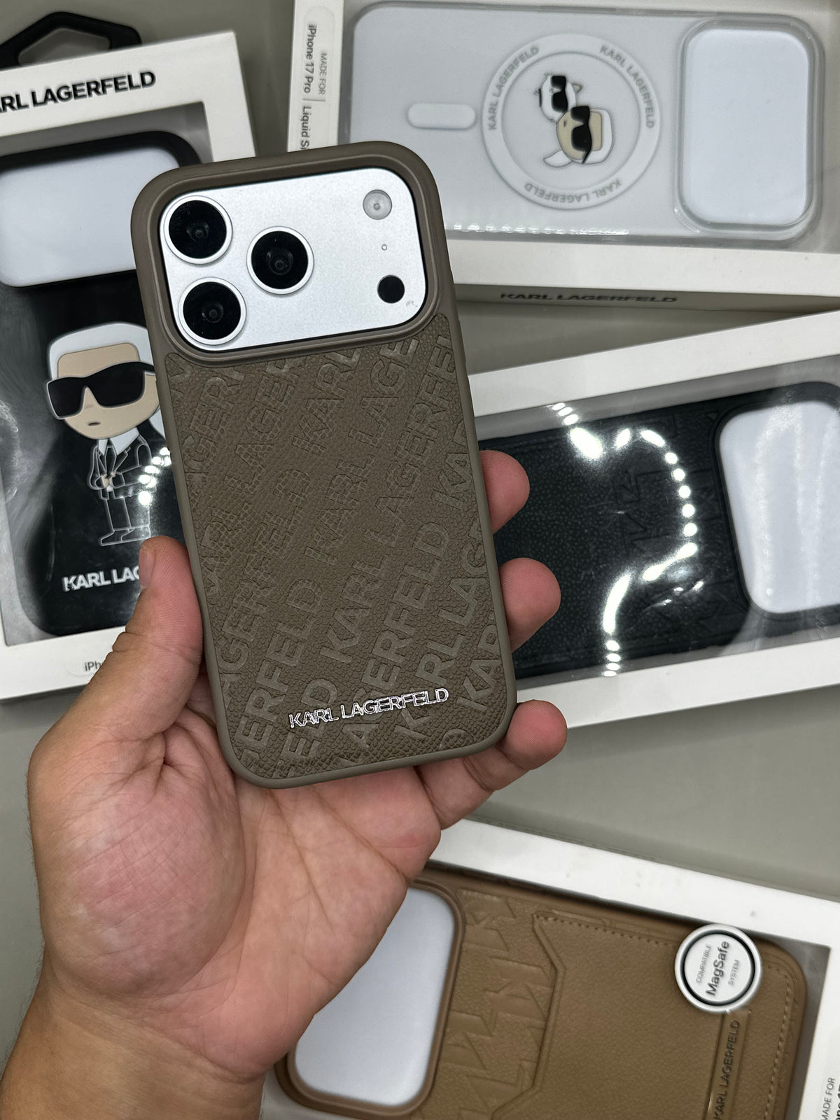 karl Lagerfeld 18 Pro Monogramme