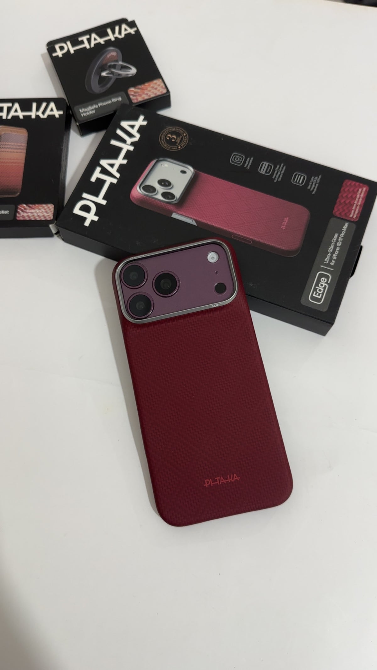 Pitaka Essentielle Collection 18 Pro Max