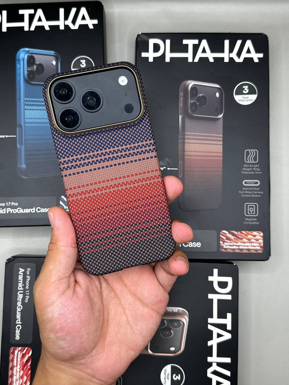 Pitaka UltraSlim 18 Pro