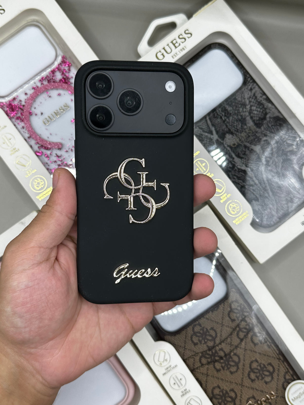 Guess 18 Pro Silicone