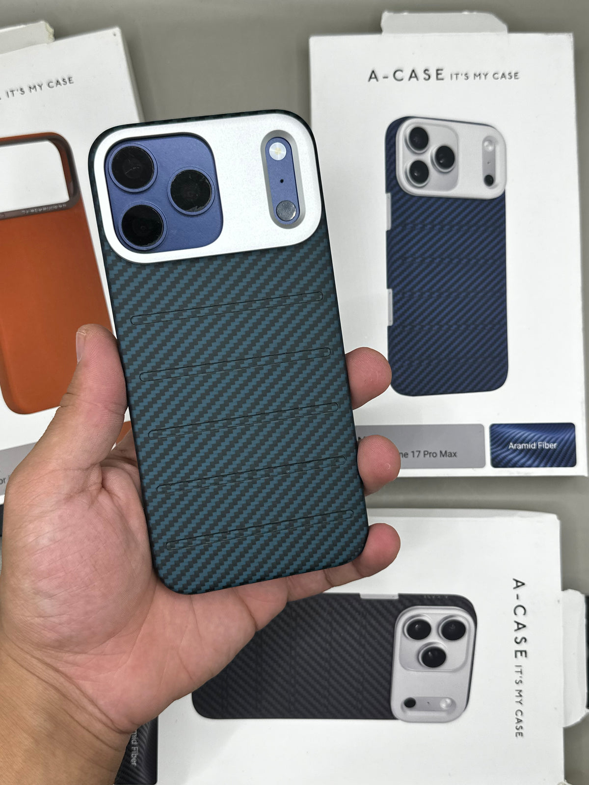 A- Case Vanta Cabron Fibre 17 Pro Max