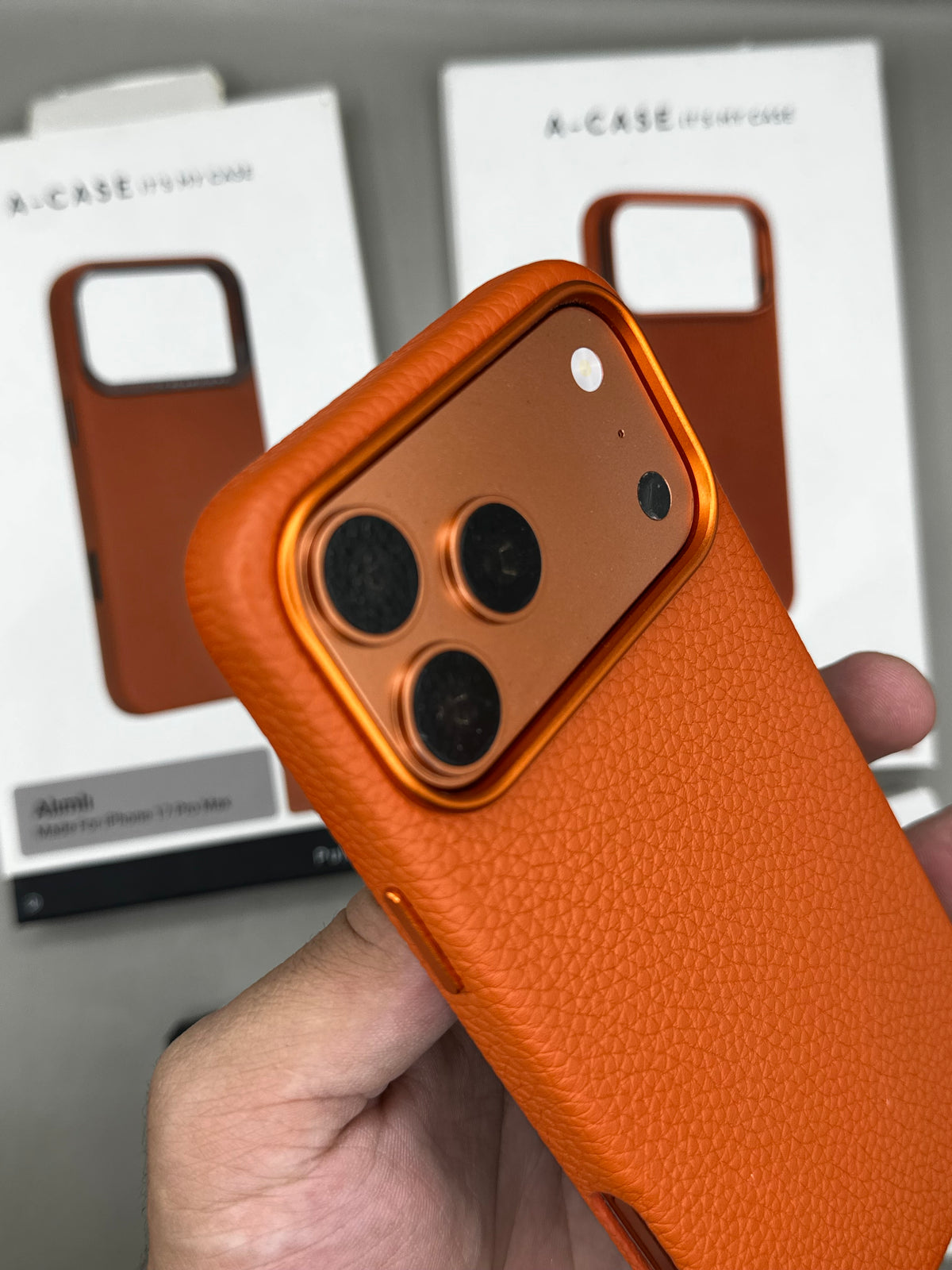 A-Case Amur Cuir 17Pro Max