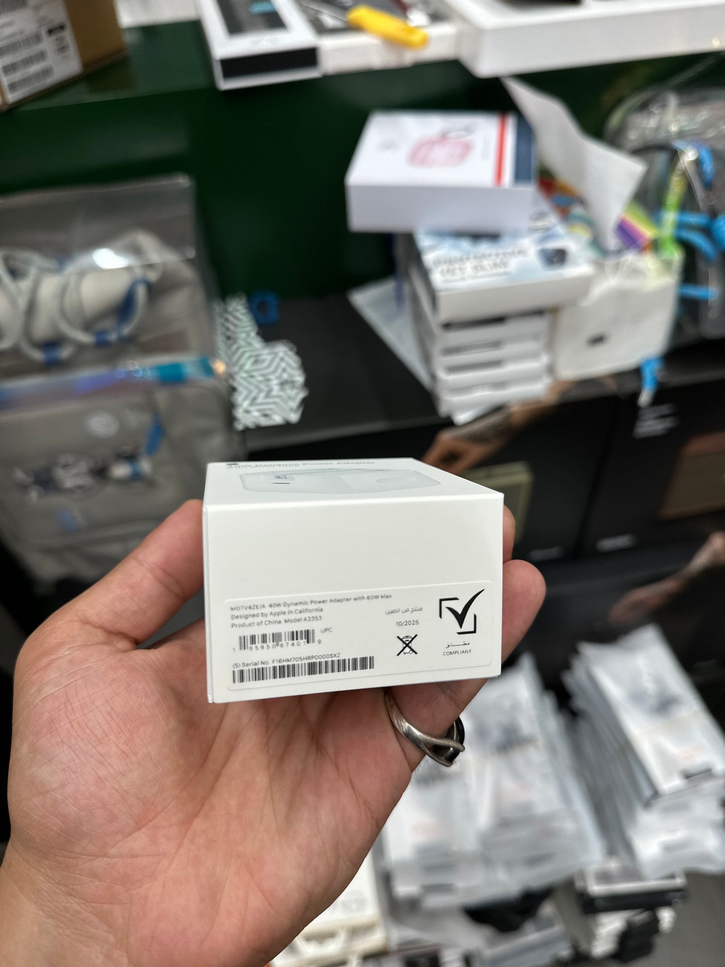 ADAPTER 40W DYNAMIC WITH 60W MAX ORIGINAL APPLE