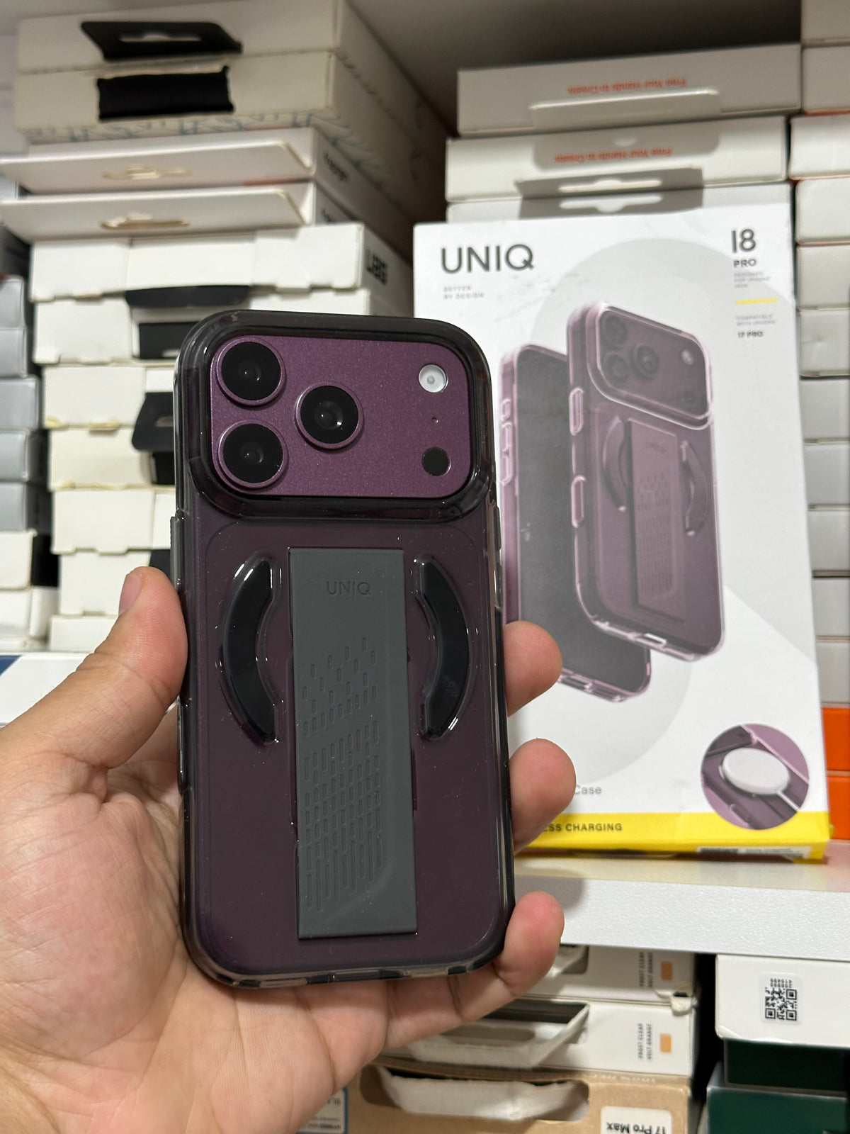 Uniq Heldro Air 17/18 Pro