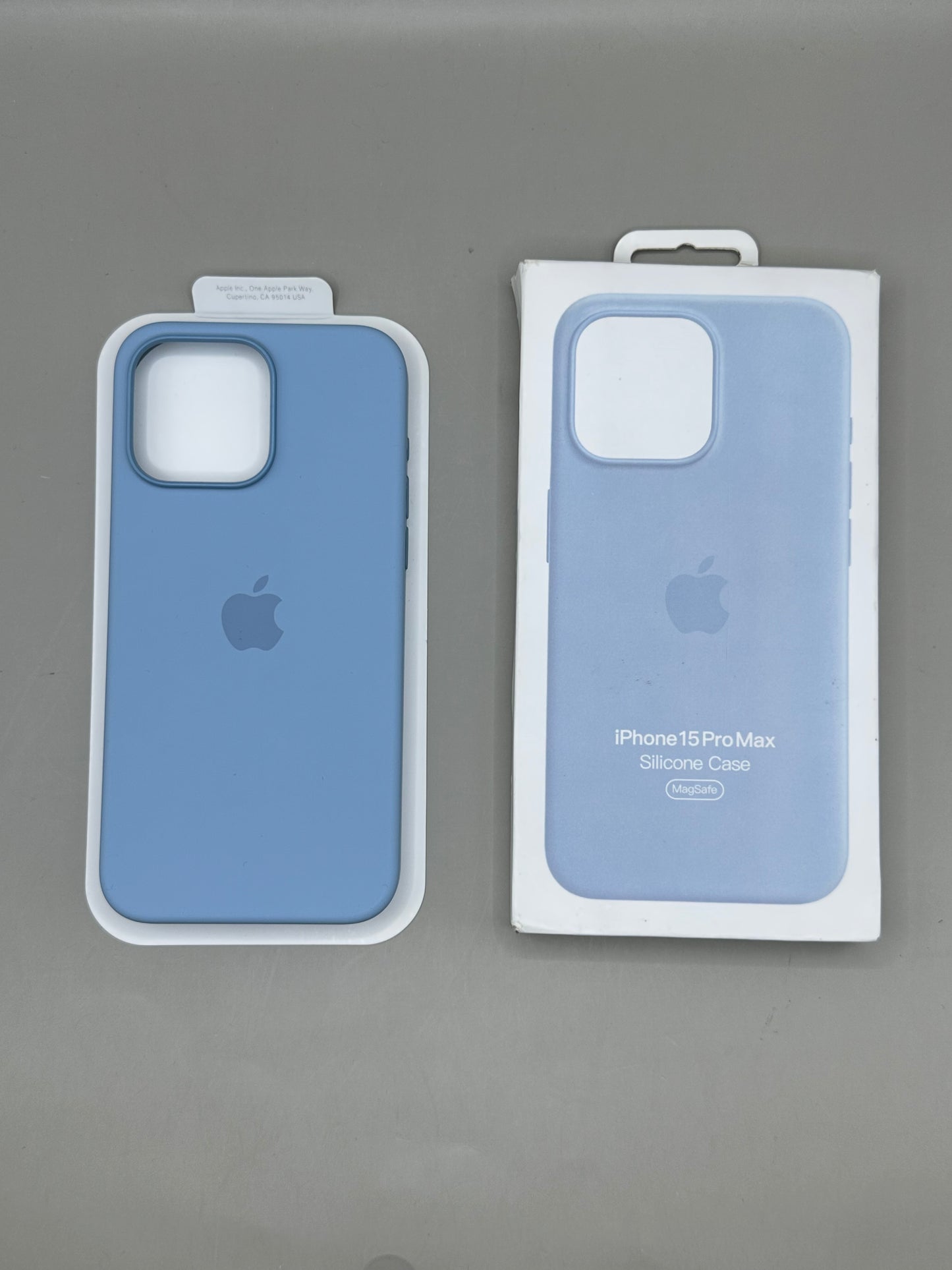Silicone MagSafe 15 Pro Max
