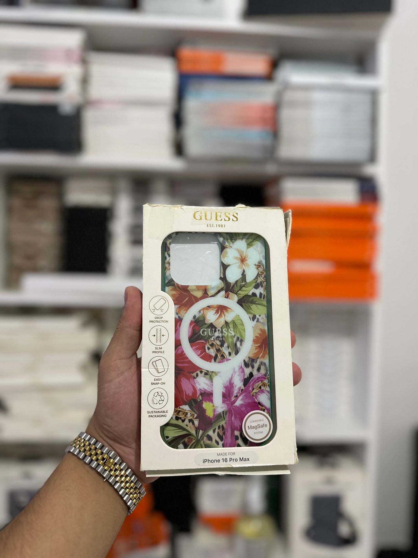 Guess 16 Pro Max Original