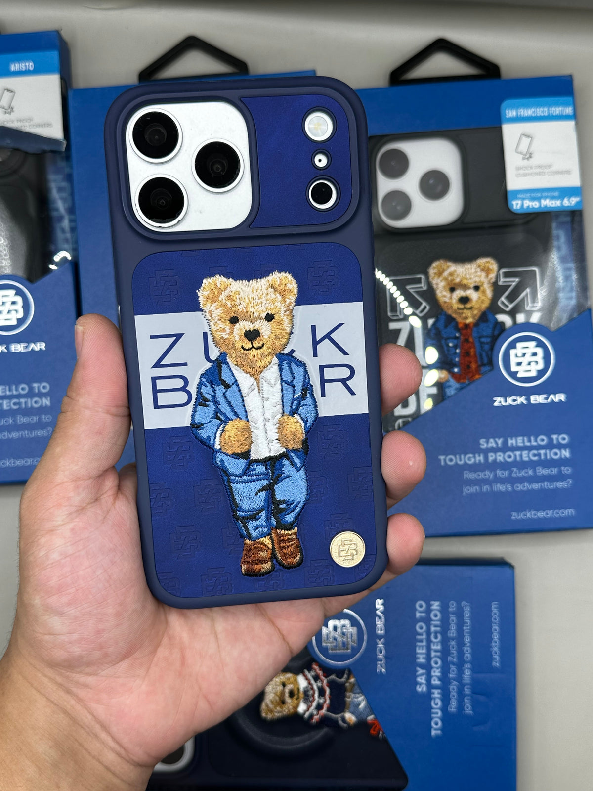 Zuckbear 17 Pro Max - Paris gentleman