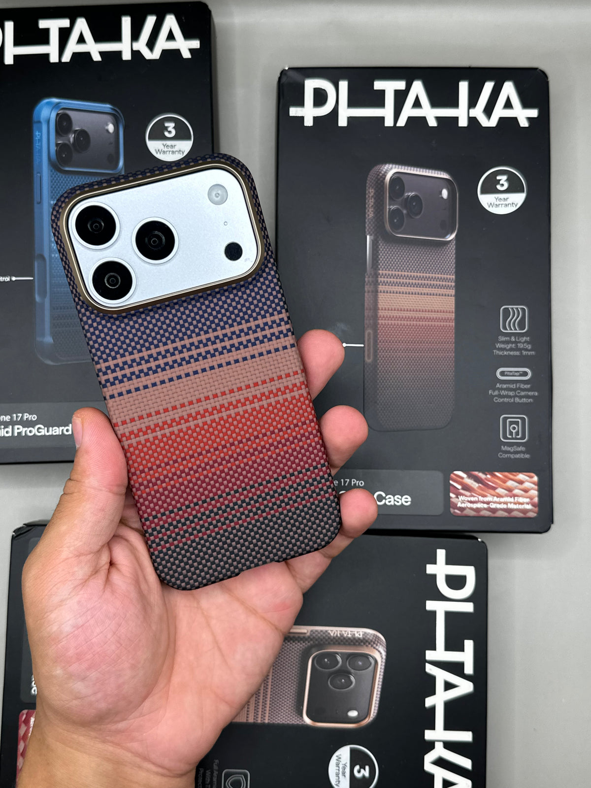 Pitaka UltraSlim 18 Pro