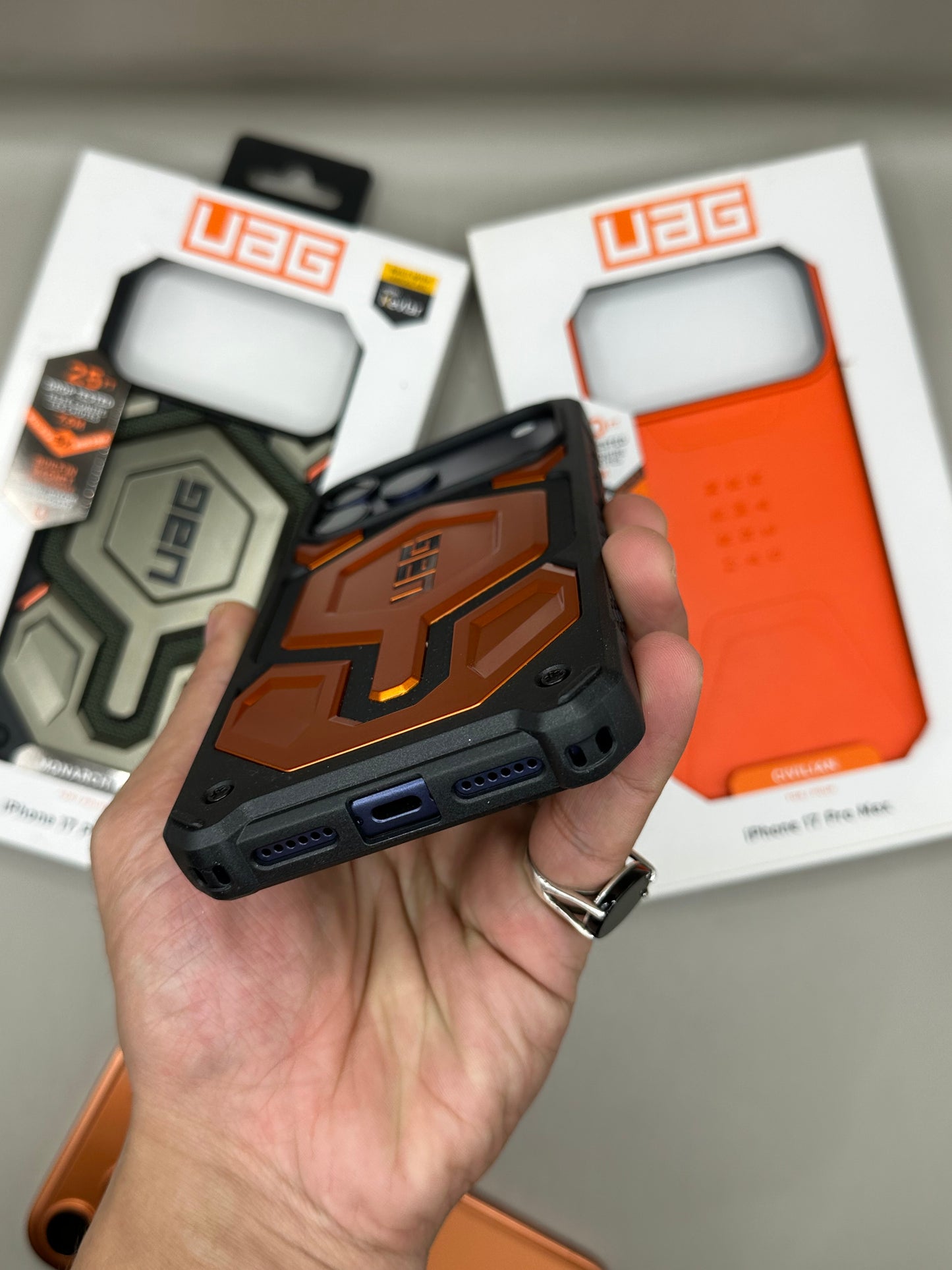 UAG MONARCH PRO- 17 PRO MAX