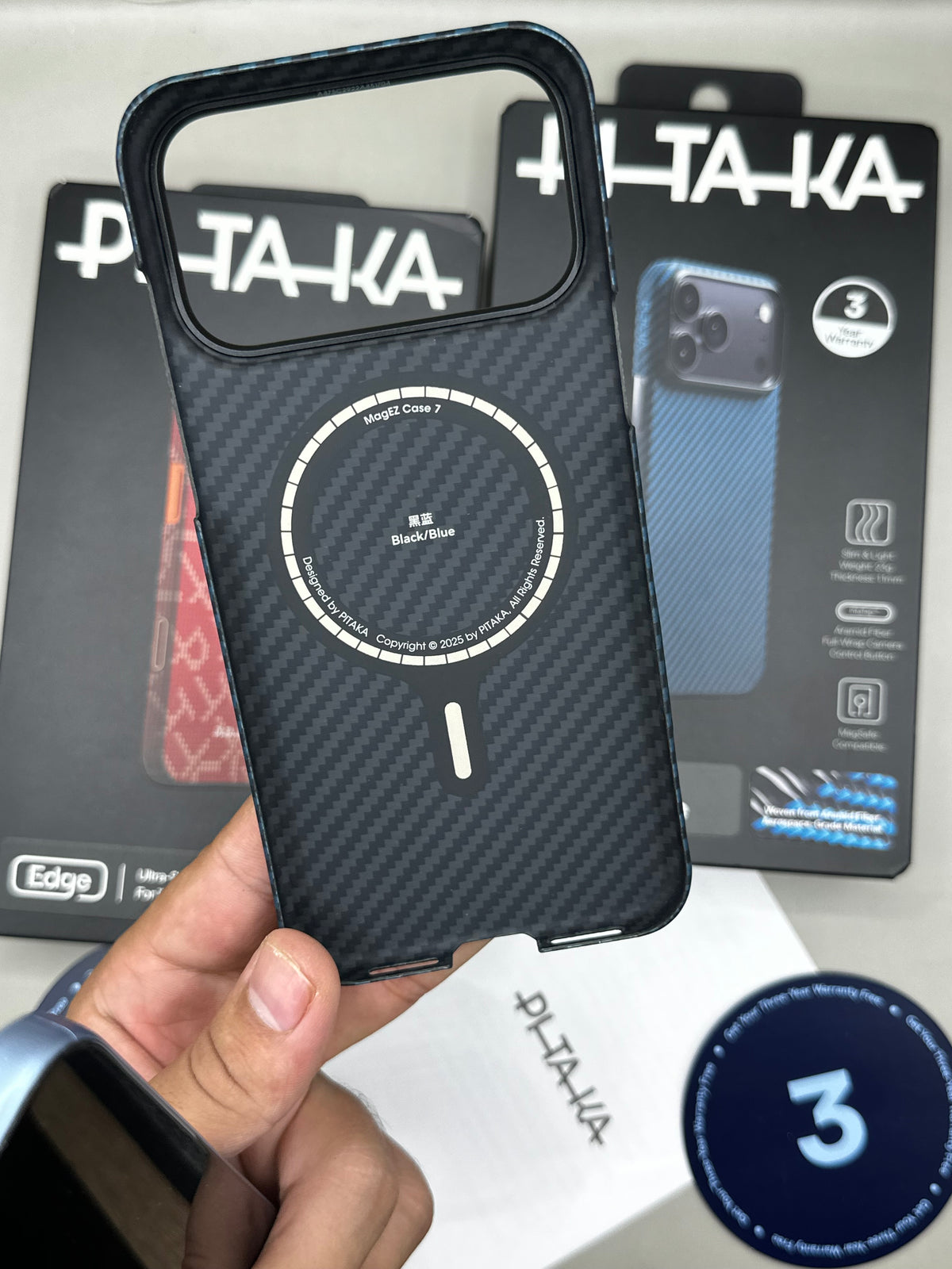 Pitaka UltraSlim 18 Pro Max - Noir/blue