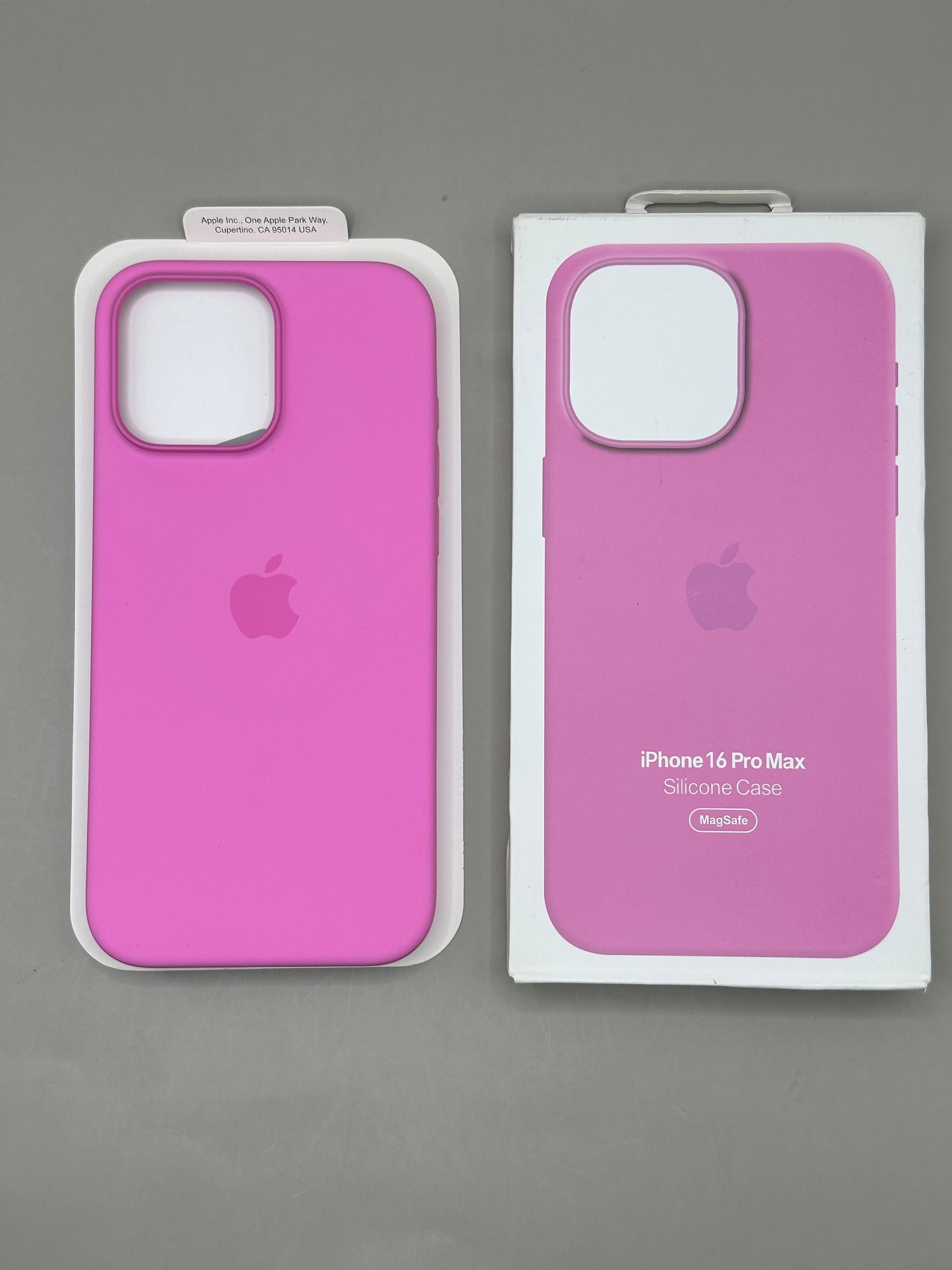 Silicone MagSafe 16 Pro Max