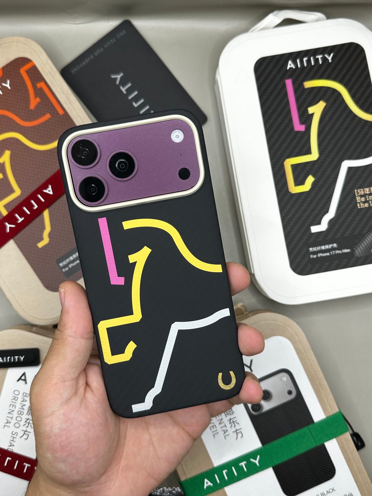 Airity Horse Carbon 18 Pro Mac