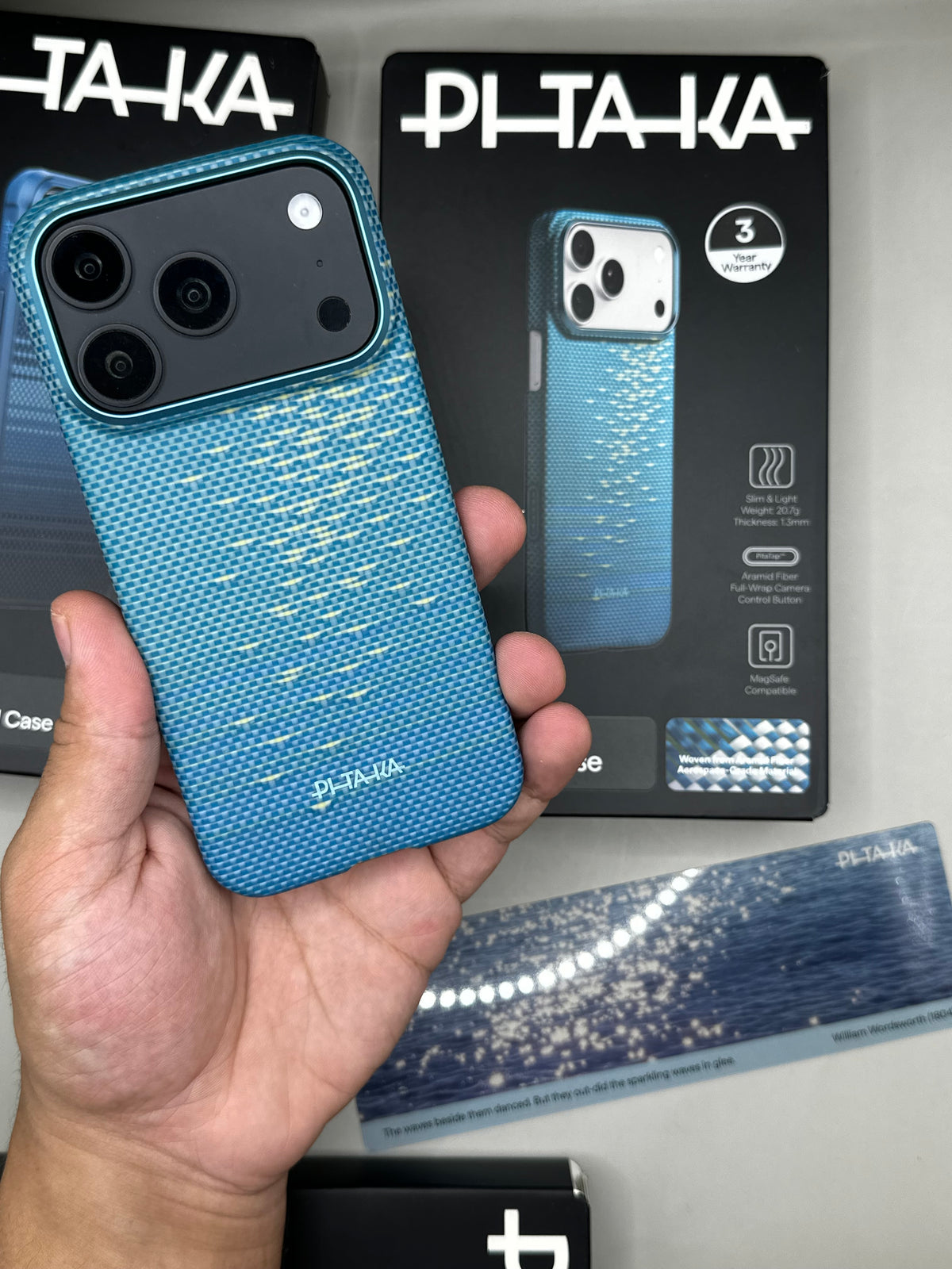 Pitaka Glint of Gold 18 Pro