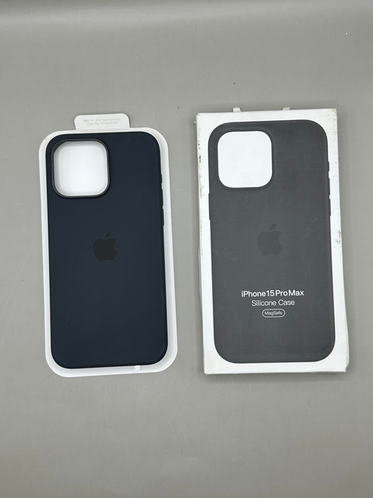 Silicone MagSafe 15 Pro Max