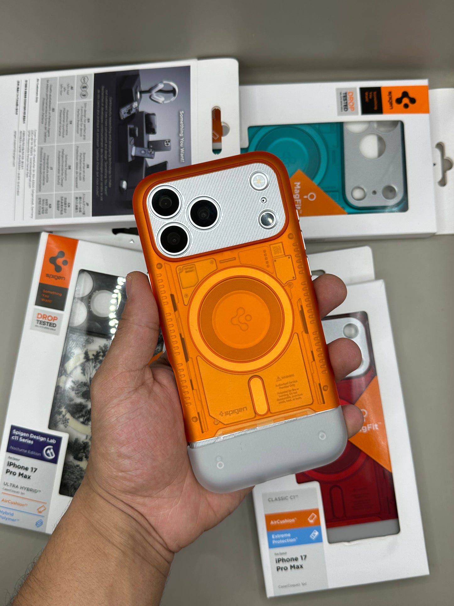 SPIGEN C1 17PROMAX
