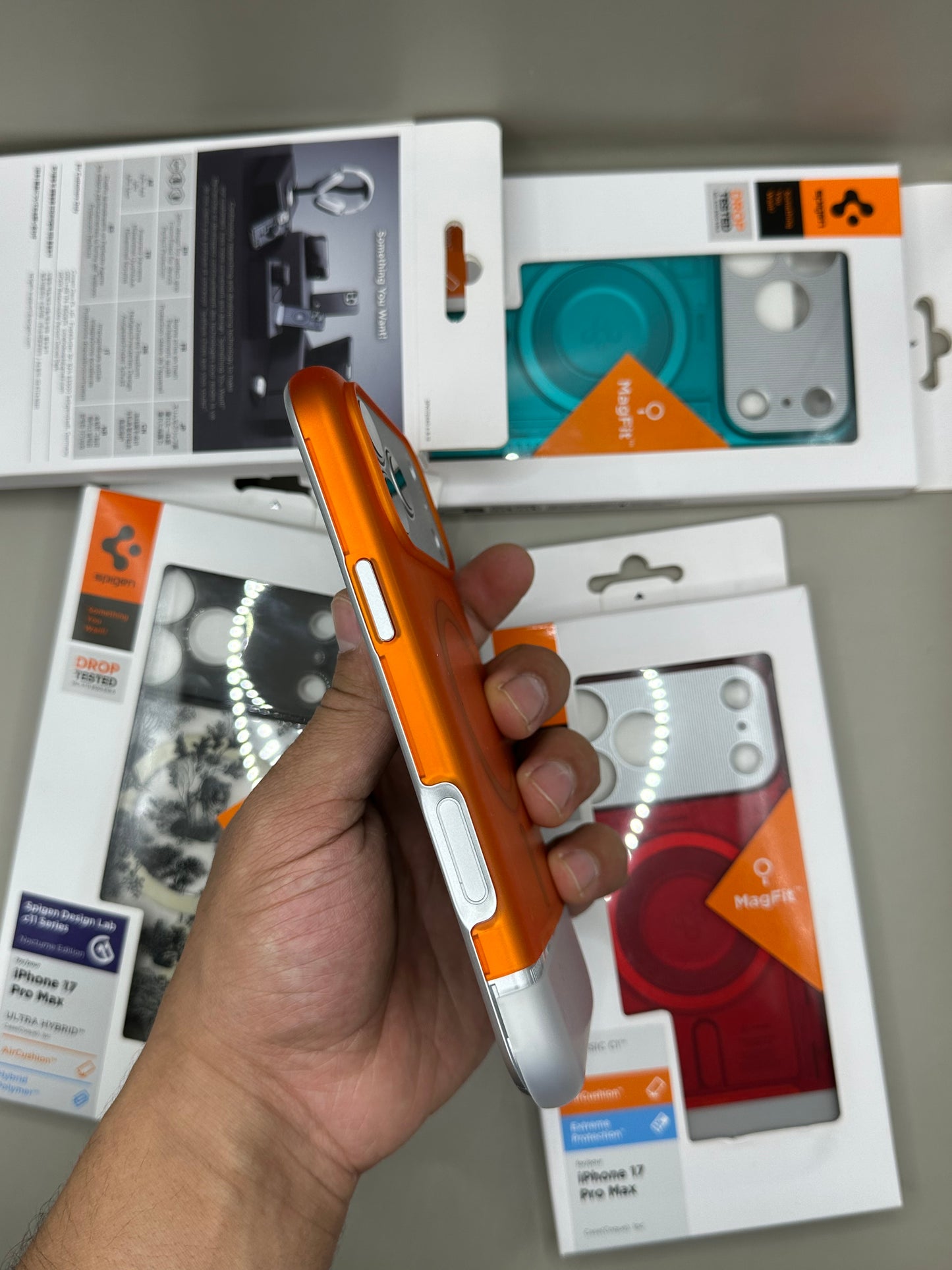 SPIGEN C1 17PROMAX