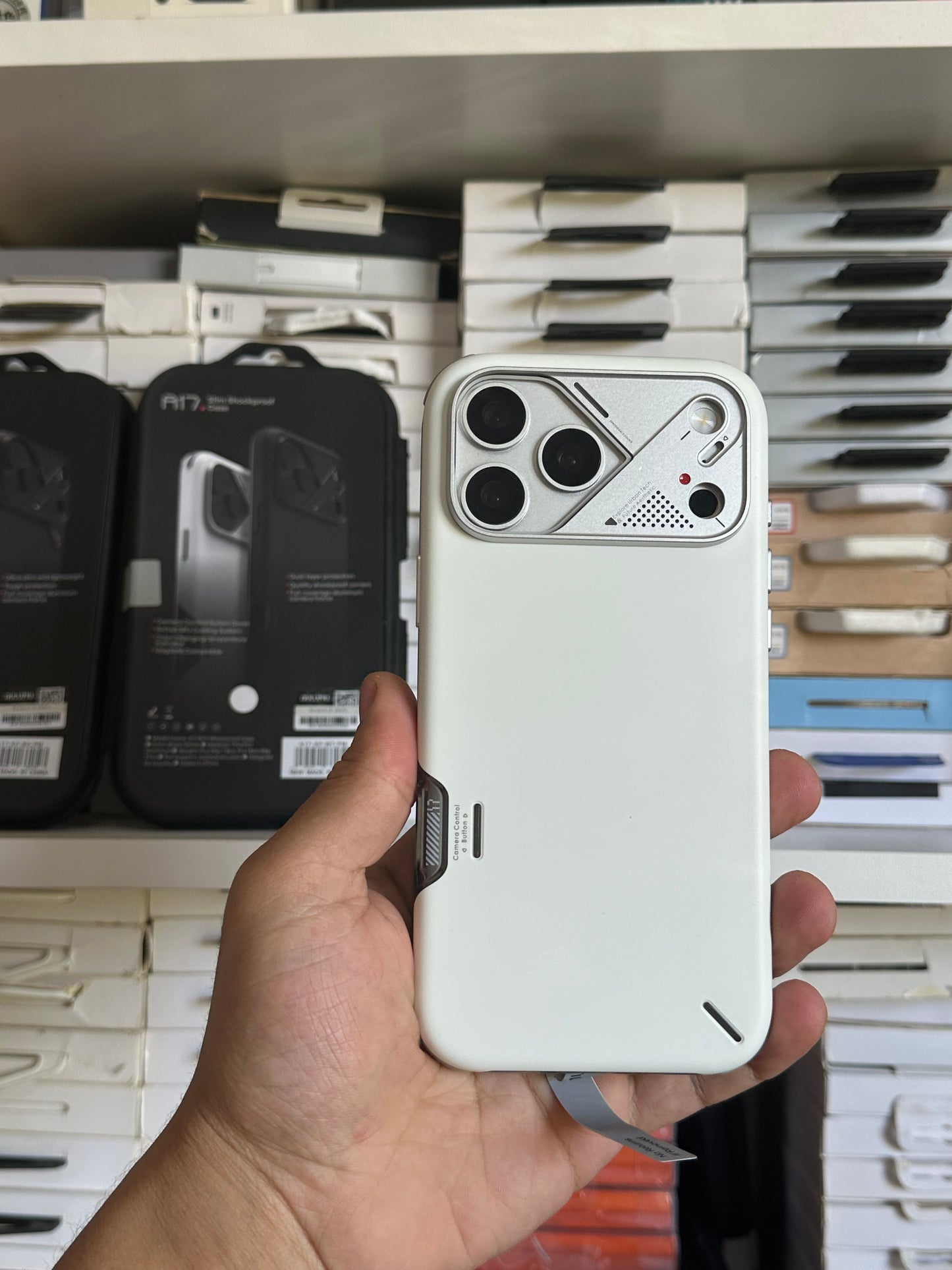 AULUMU SHOCKPROOF- 17 PRO MAX