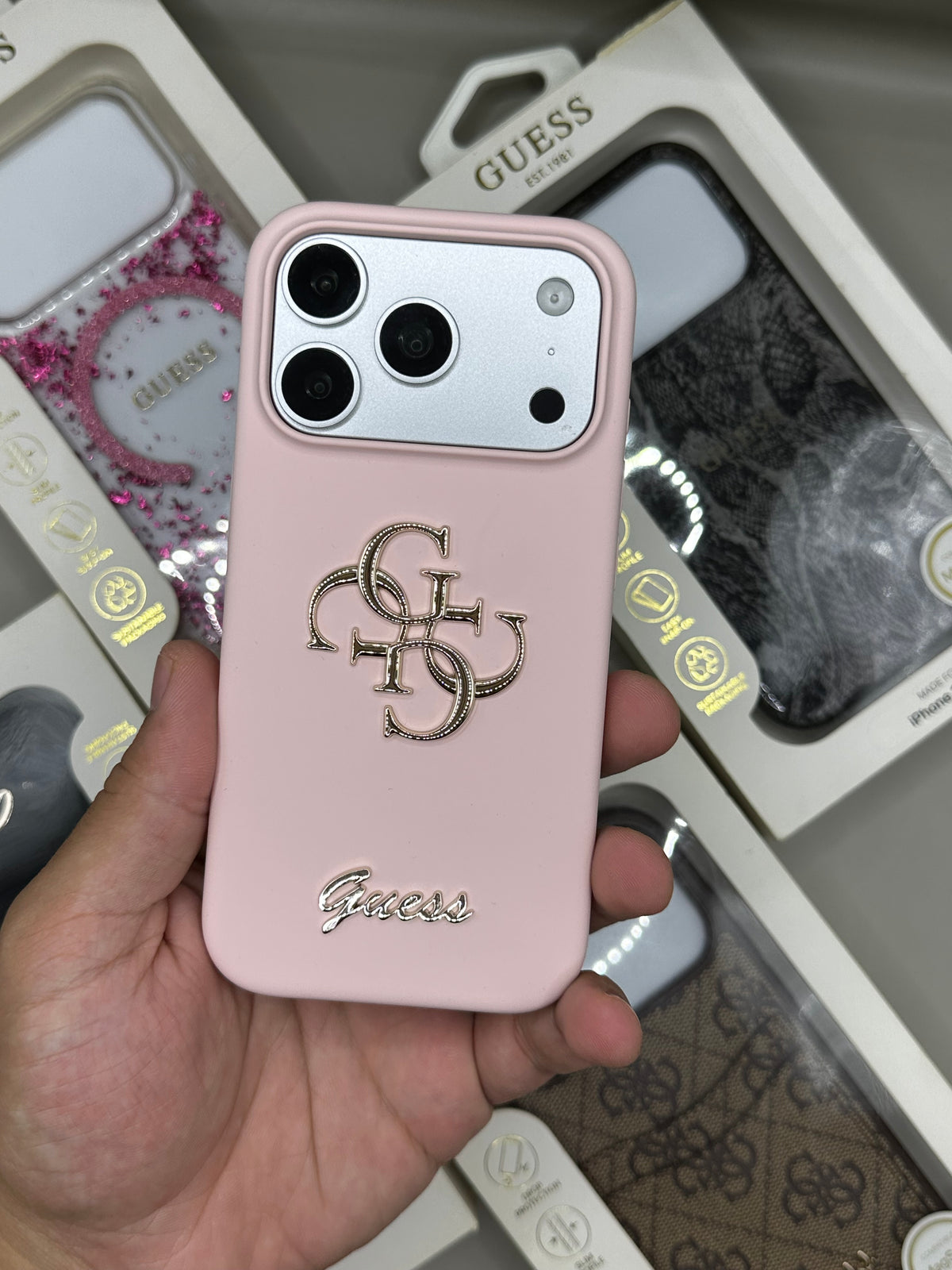 Guess 18 Pro Silicone