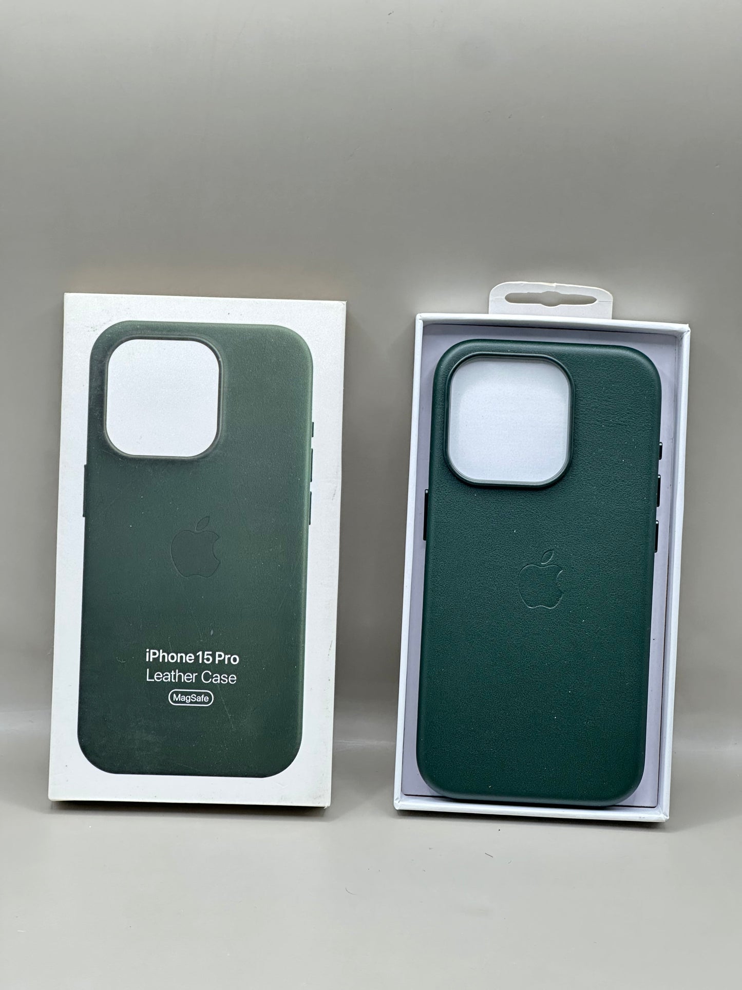 Leather MagSafe 15 Pro -High Quality