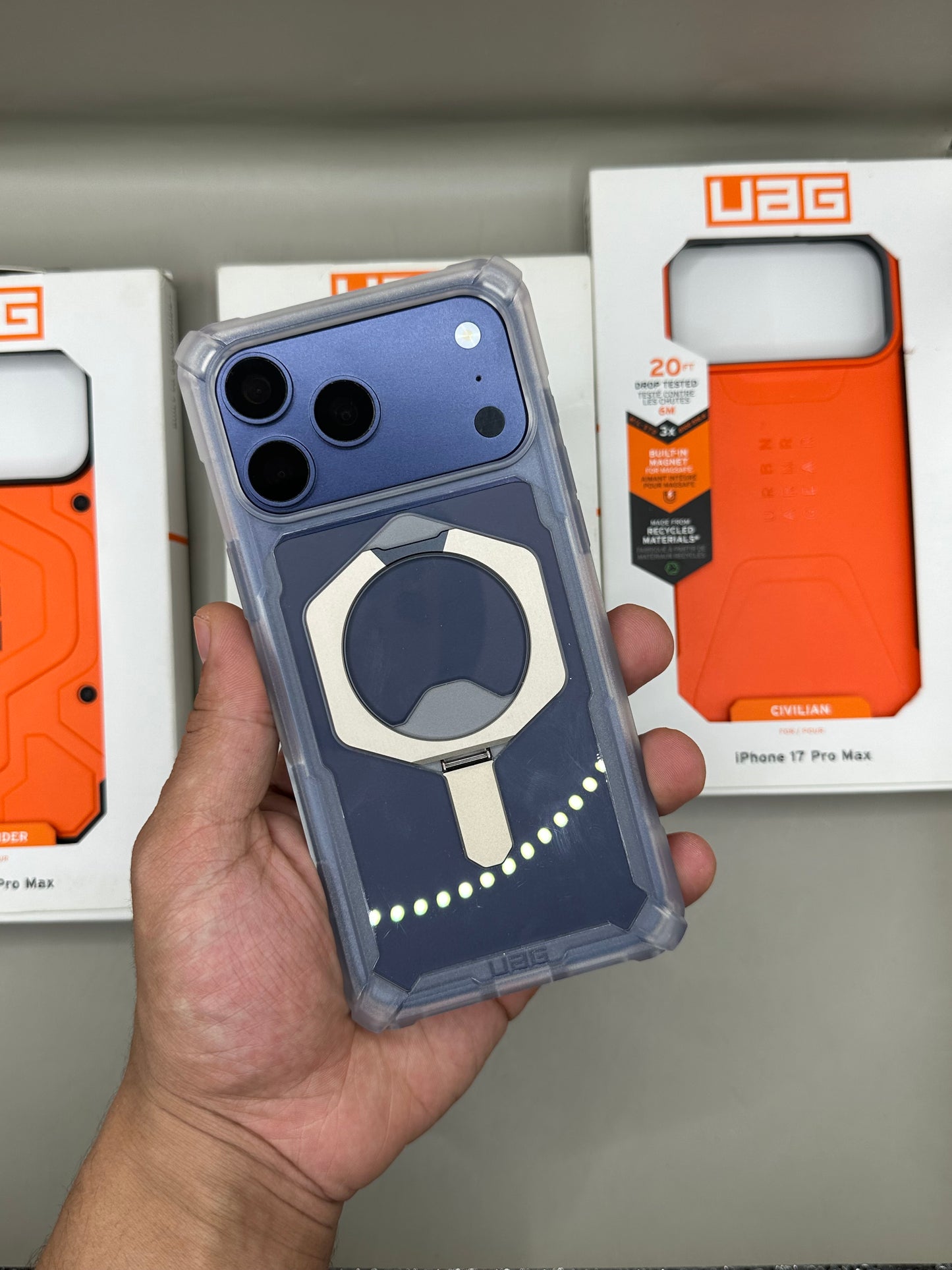 UAG CIVILIAN- 17 PRO MAX