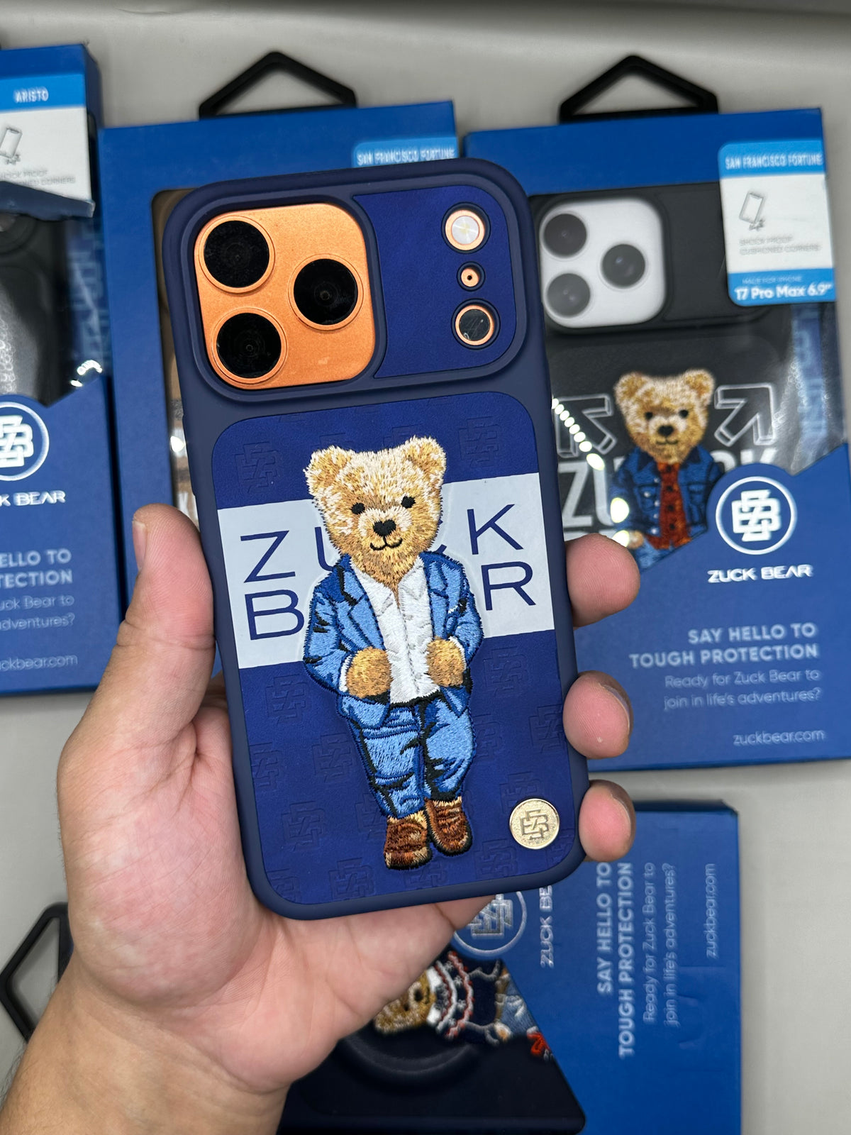 Zuckbear 17 Pro Max - Paris gentleman