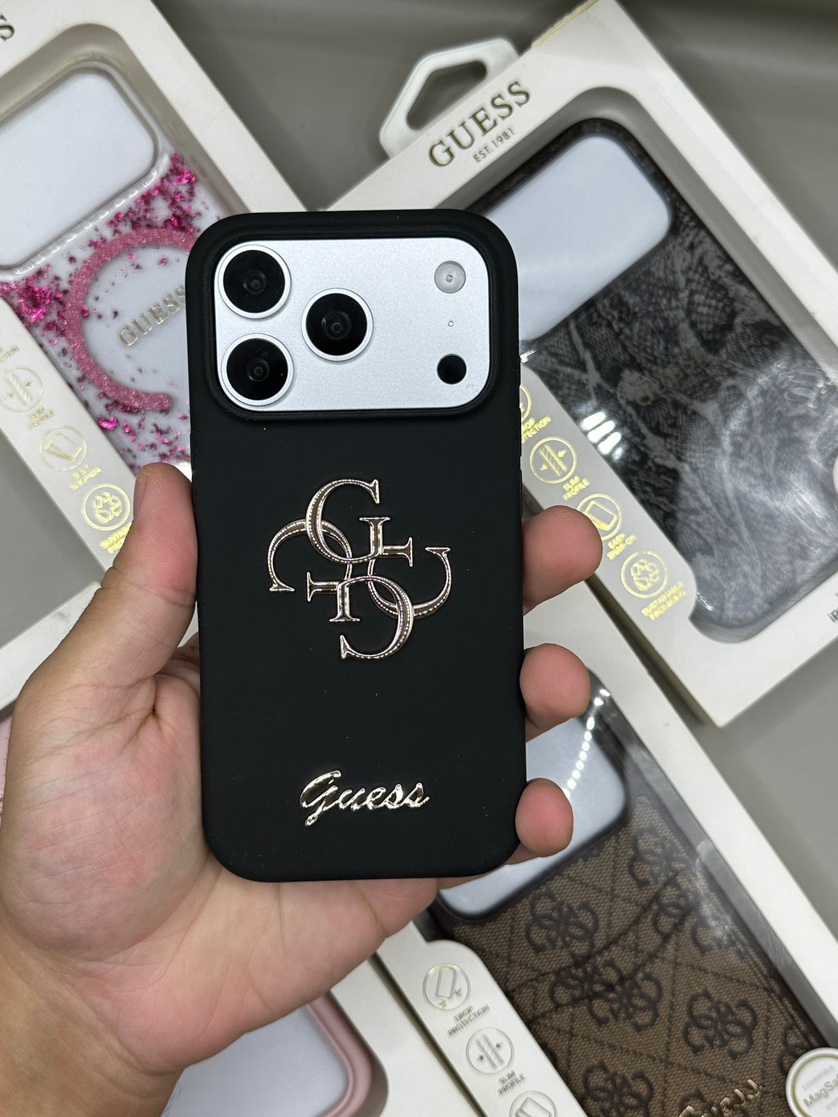 Guess 18 Pro Silicone