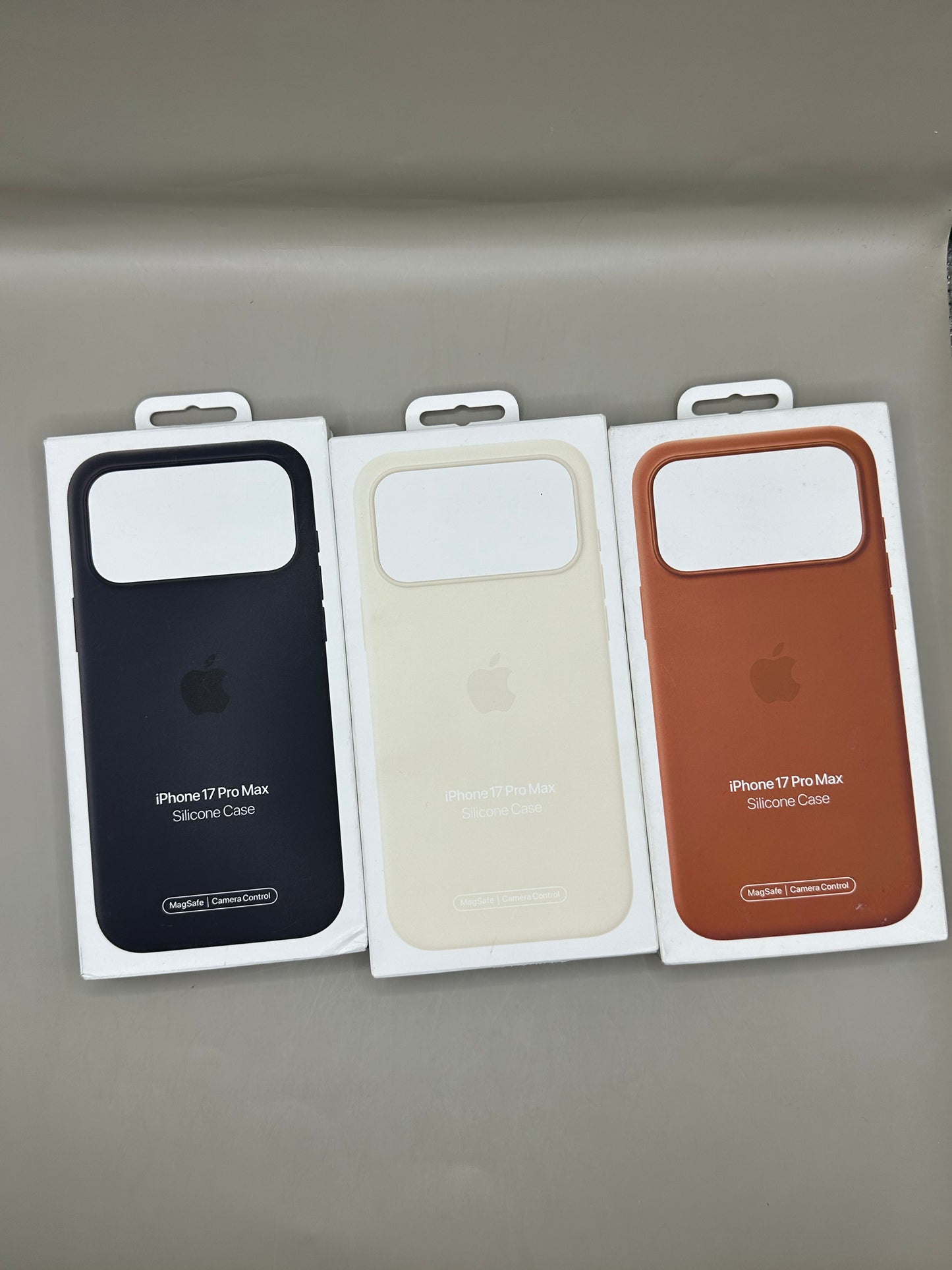 Silicone 17 Pro Max